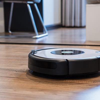 Robot vacuum cleaning Robot vacuum cleaning